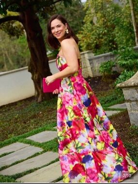 NWT Abbey Glass Catherine Gown 🌸🌺